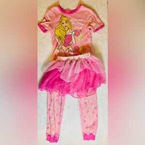 Disney Princess Aurora Dreams Do Come True 3 Piece Sleepwear (size 6)